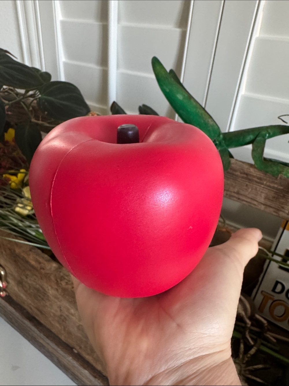 Cutie Creative Red Jumbo Apple Squishy Rare Vintage Scented Excellent